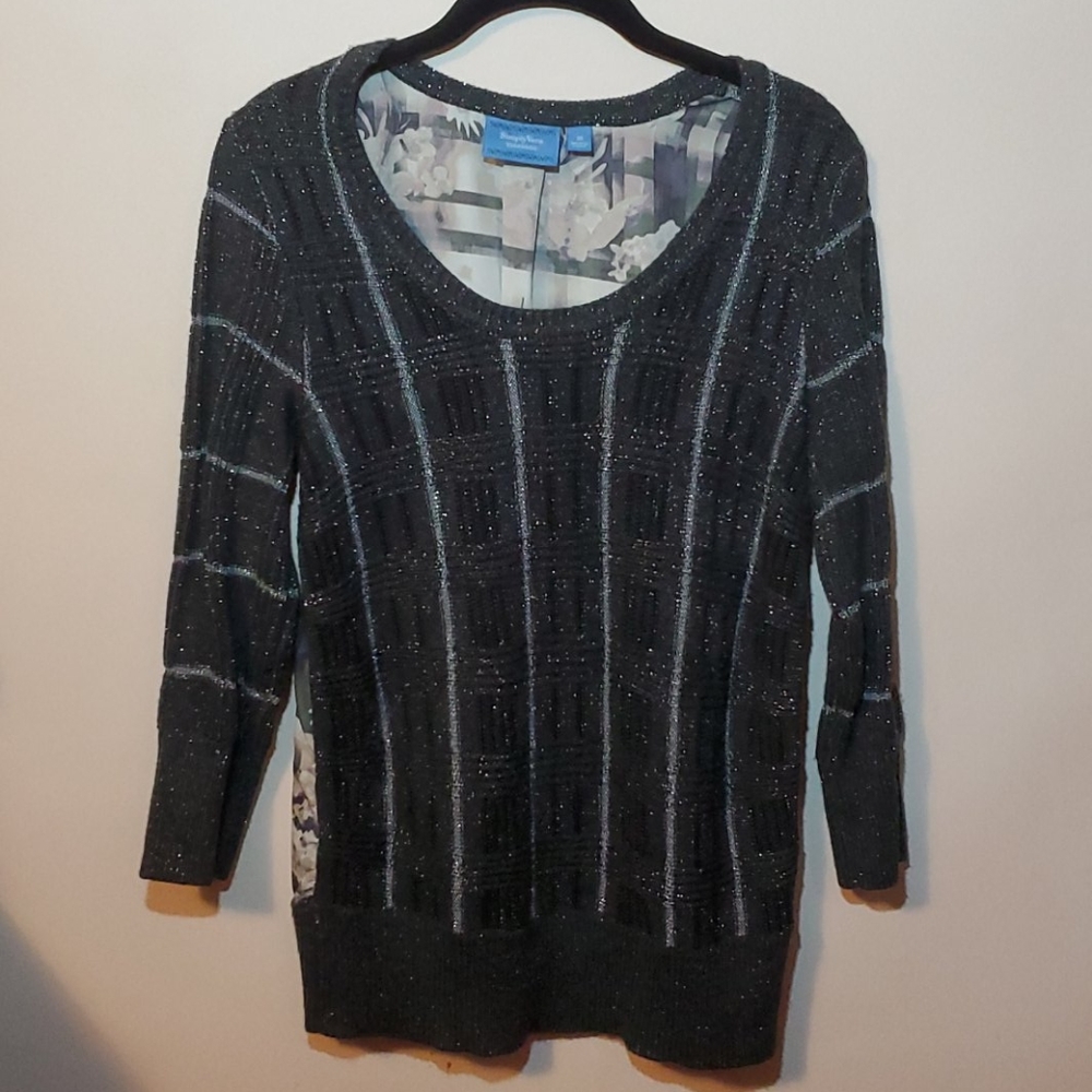 Simply Vera size medium sweater